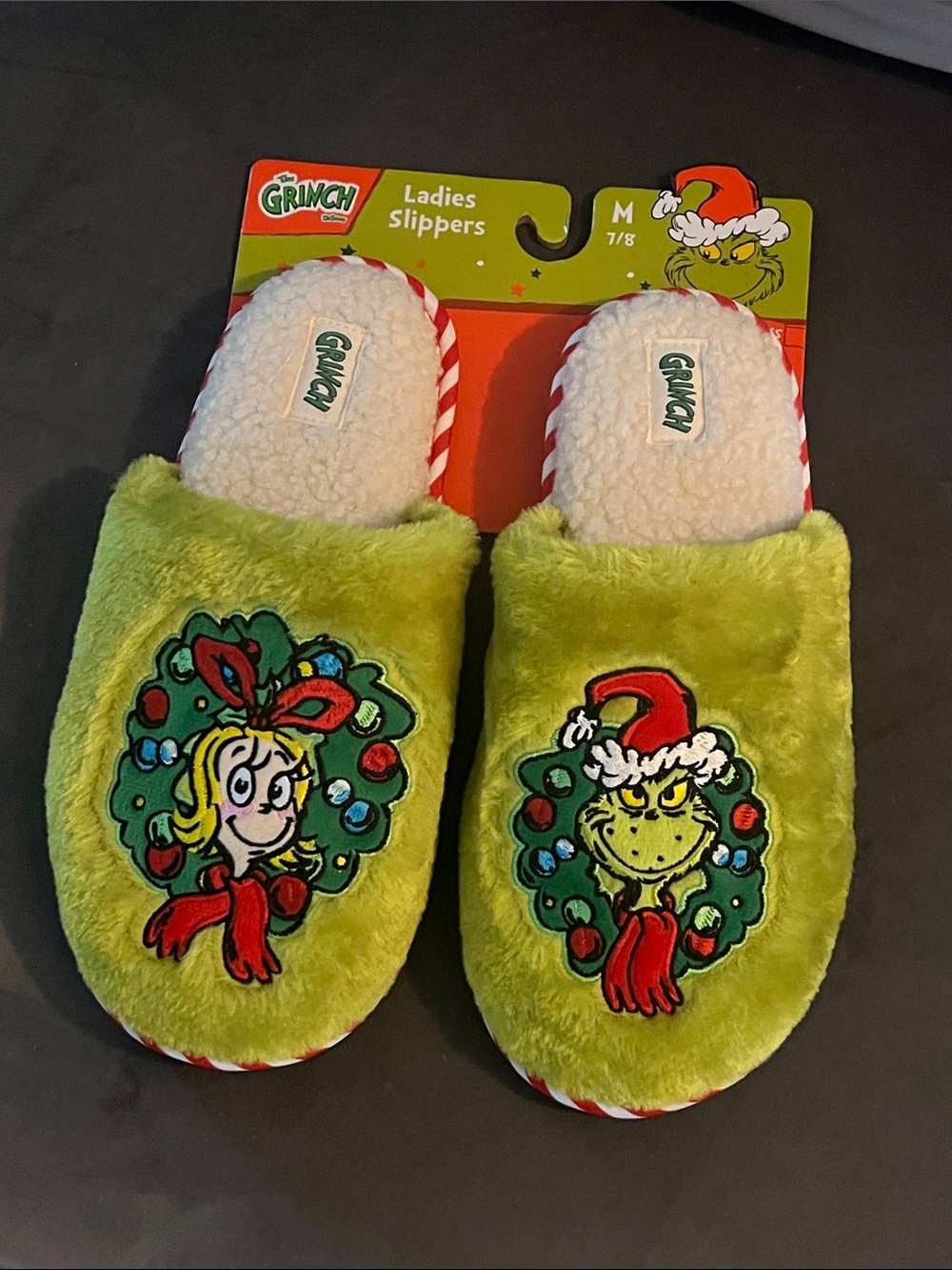 NWT The Grinch Ladies Green Plush Slippers -